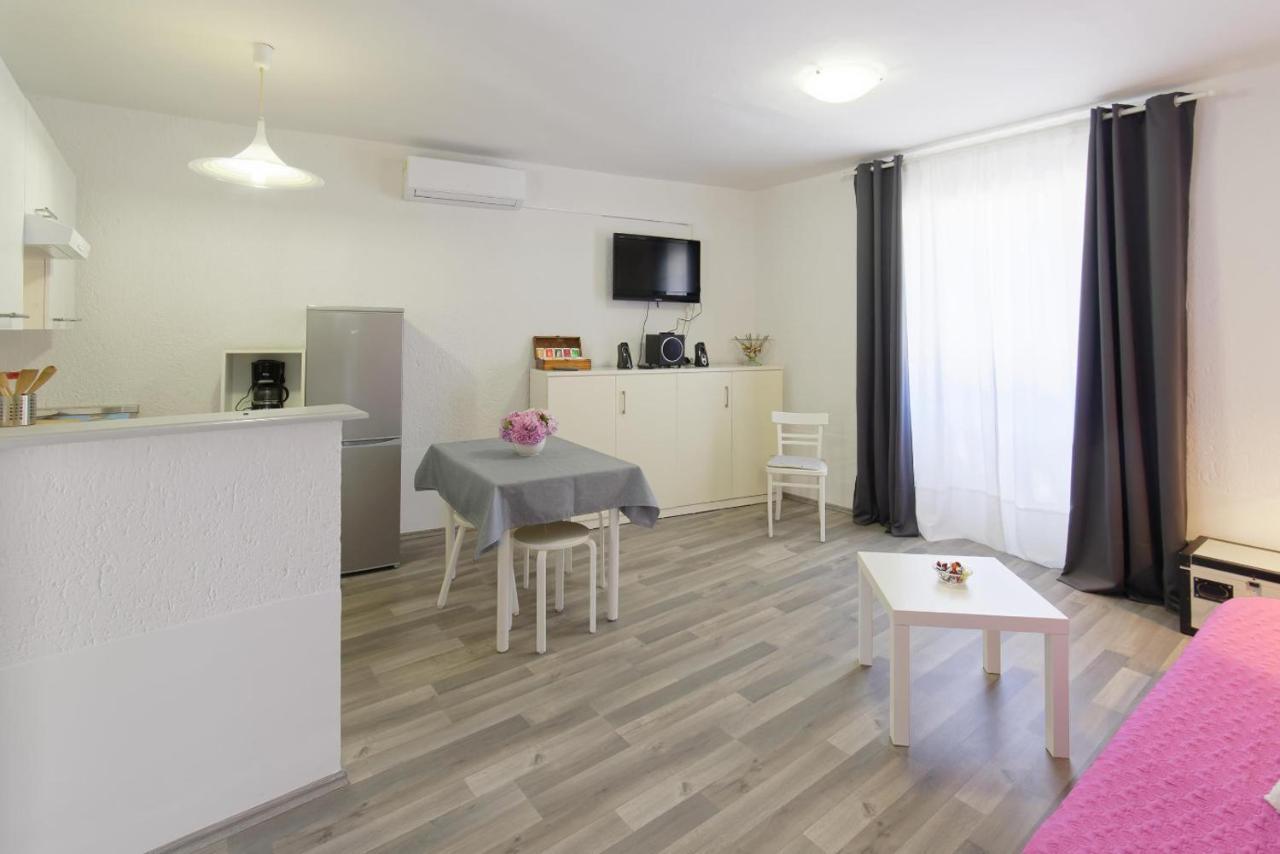Apartment Anja Пореч Экстерьер фото